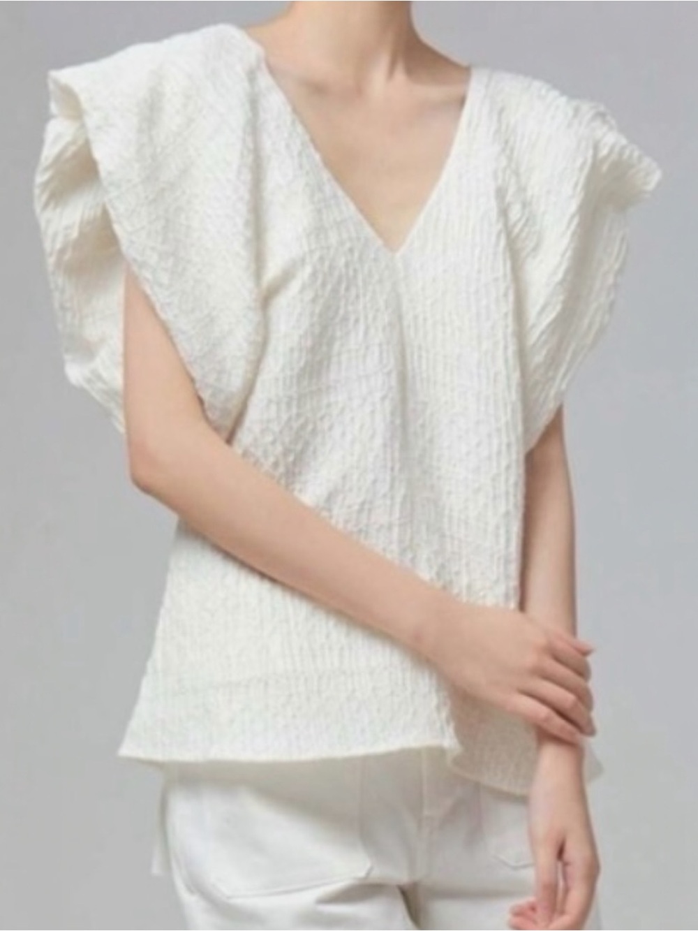 CO Avery Linen Crepe Pleated Cap Sleeve Textured Jacquard V Neck Blouse Top NEW